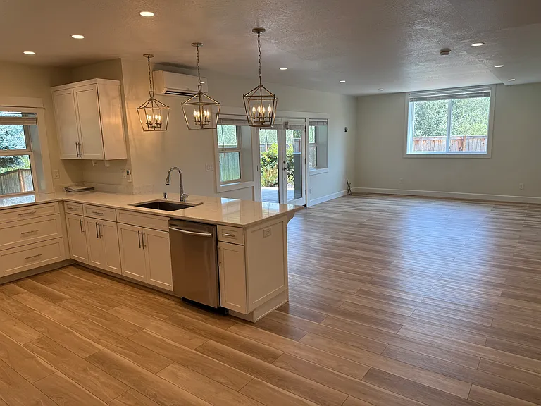 3097 Skyview Ln — Photo 14