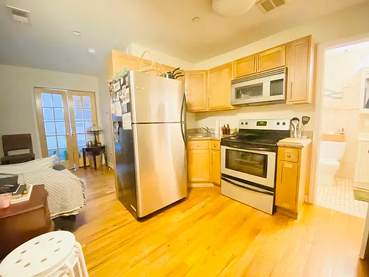 Rented by Compass | media 5