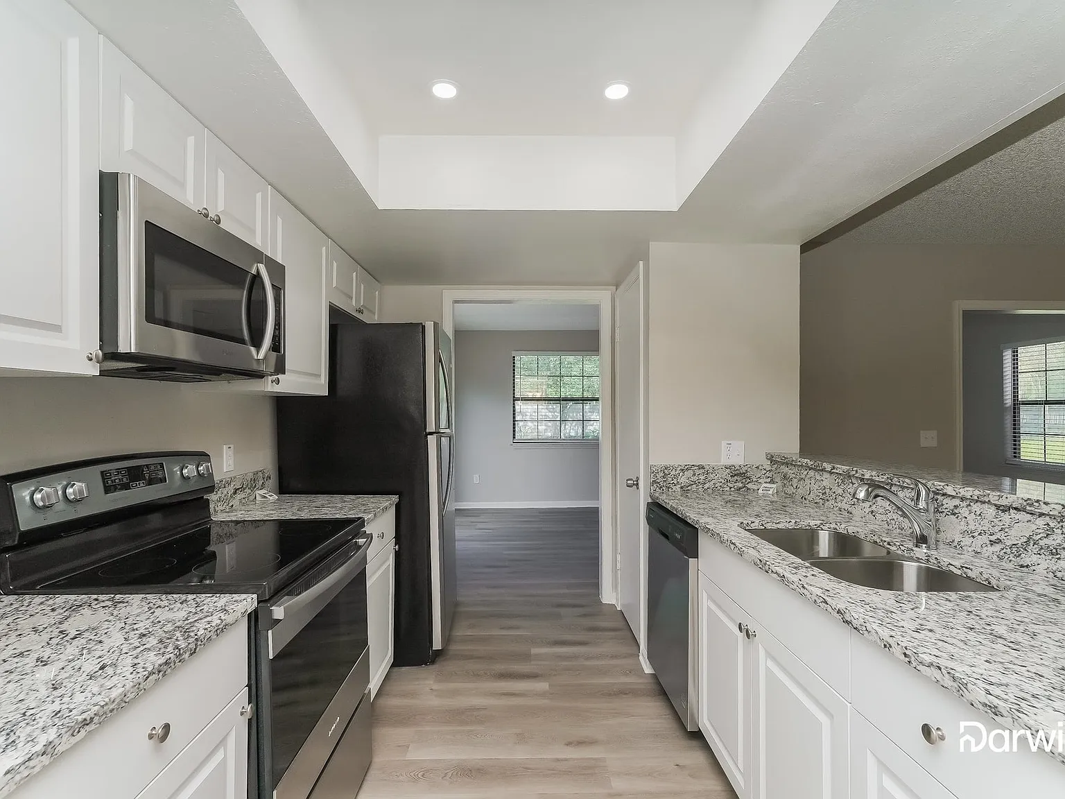 3 bed, 3.0 bath, 1782 sqft, $2,420 — Photo 3