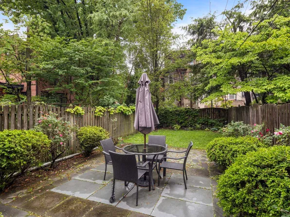 910 Hudson Street image 1 of 18