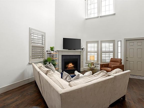 4th image of 3816 W 7th St
