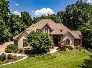 8 Marcel Ct, Fairfield, OH 45014