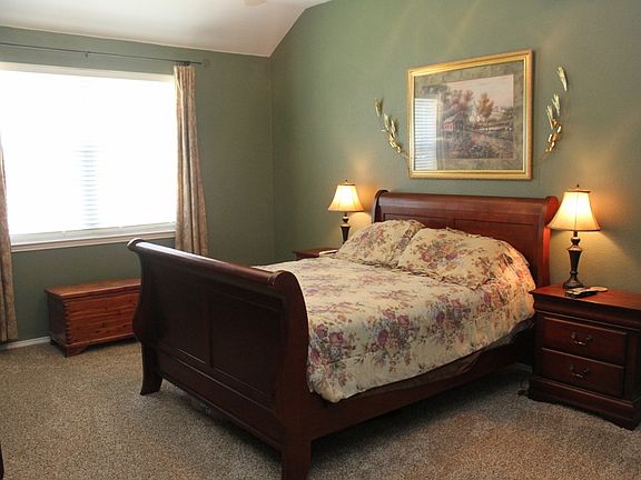 5th image of 225 Benton Dr