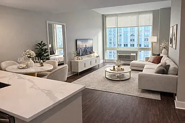 160 Morgan Street, #P109