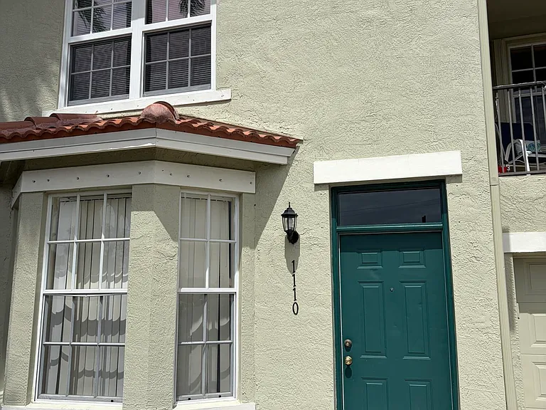 1110 Belmont Pl — Photo 14