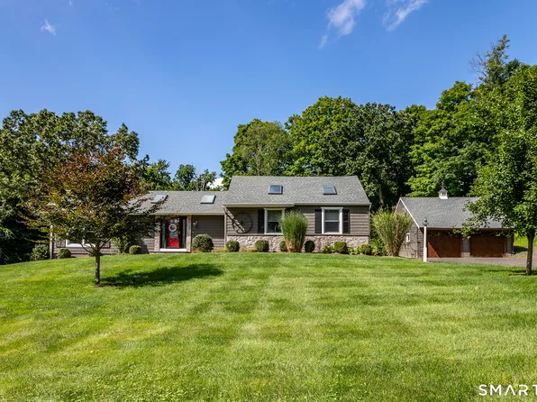 31 Bethwood Lane, Woodbury, CT 06798