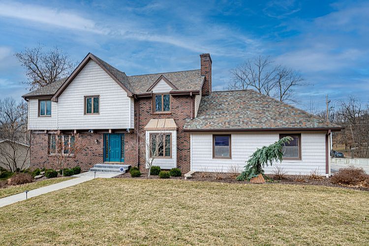 1st image of 315 Arbor Dr