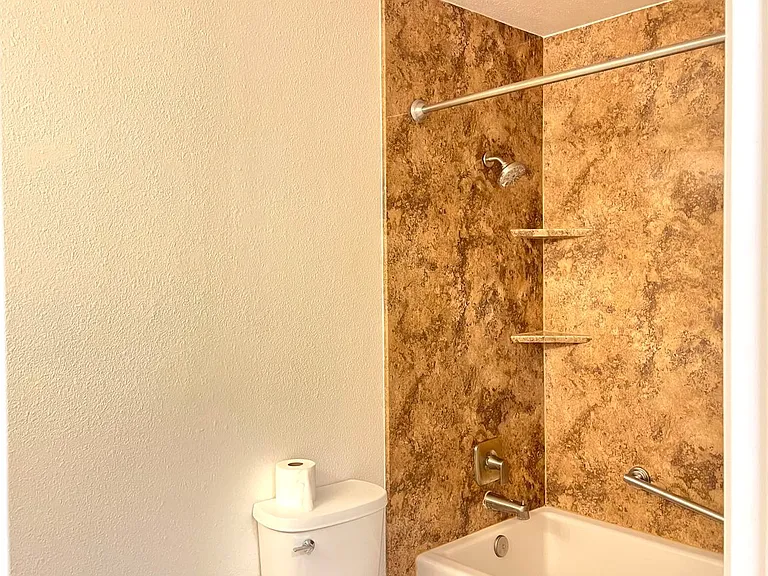 2698 San Anselmo Ave — Photo 7