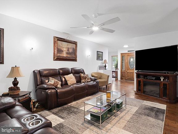 5th image of 5281 Navaho Dr