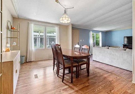 4th image of 1191 Meadow Finch Dr