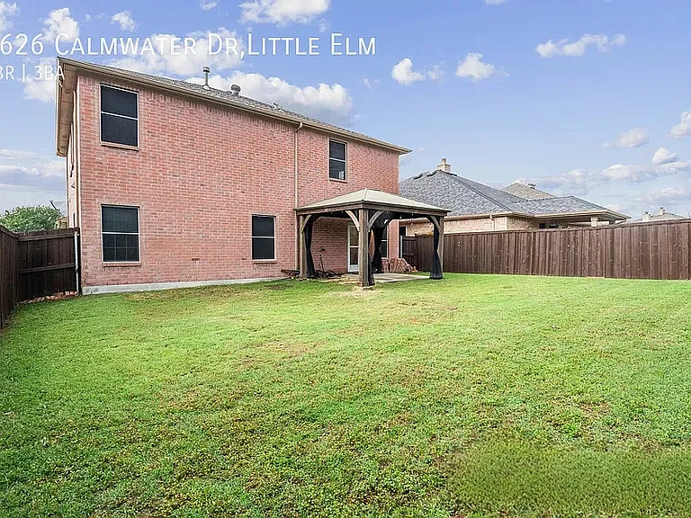 2626 Calmwater Dr — Photo 22