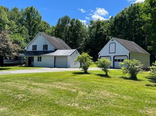 70 Estes Ave, Palmyra, ME 04965