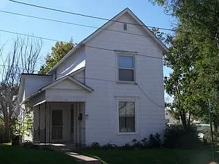 121 Powell Ave photo 1