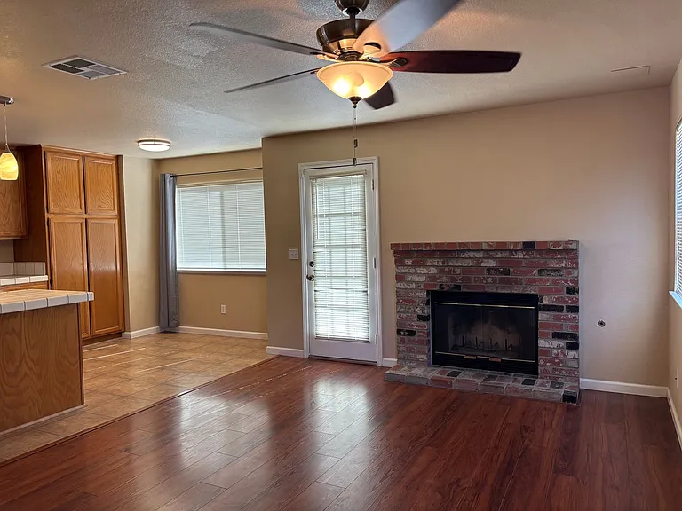 107 Mills Rd — Photo 11