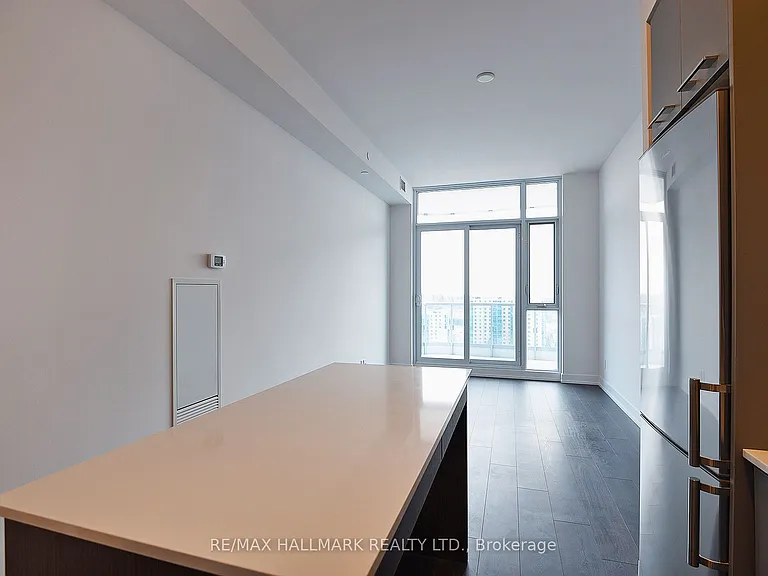 9471 Yonge St #Penthouse 01 — Photo 11