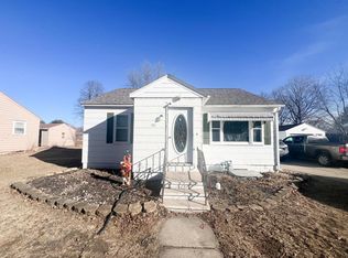 609 Woodcrest Ave, Worthington, MN 56187