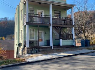 516 Center Ave FLOOR 3, Pitcairn, PA