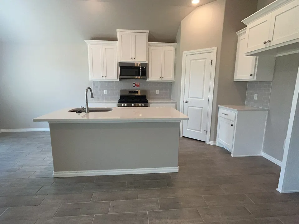 2220 NW 170th St