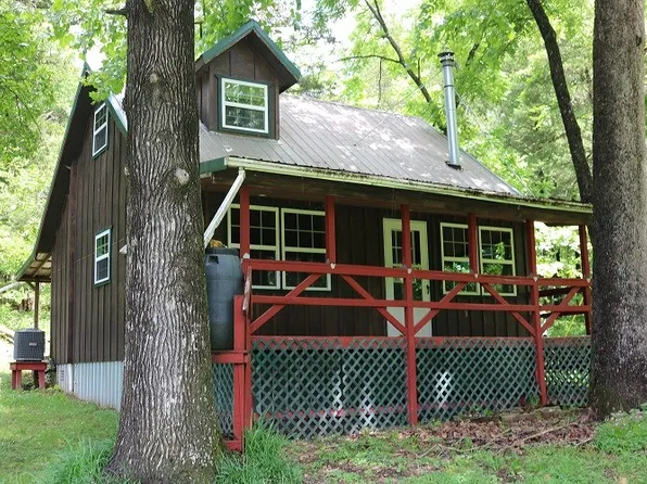 212 Pinto Ln, Melbourne, AR 72556