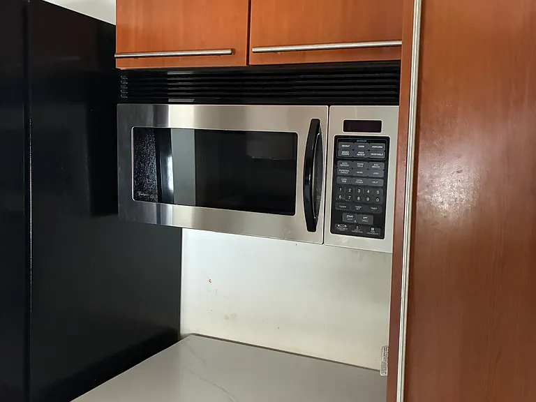 802 SW 1st Ct — Photo 8