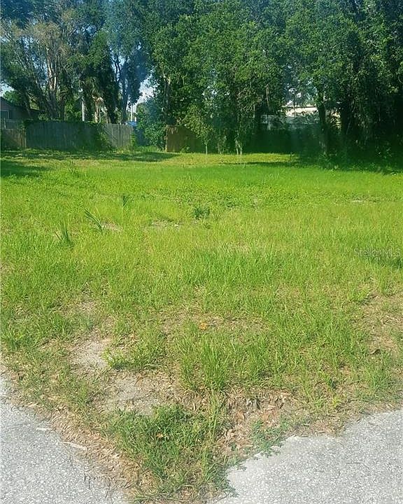 2nd image of 1201 N Garden Ave