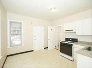 27 Magee St #1, Cambridge, MA 02139