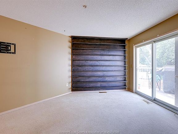 5th image of 40 Adams Ln