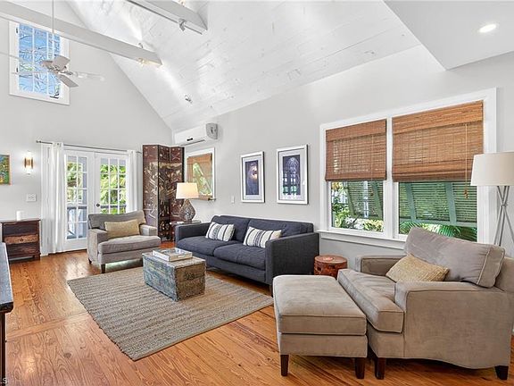 4th image of 660 8th AVE S