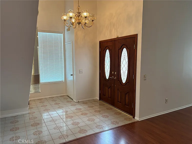 19512 Greenwillow Ln — Photo 5