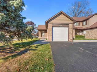 3787 Heritage Pkwy, Dearborn, MI 48124