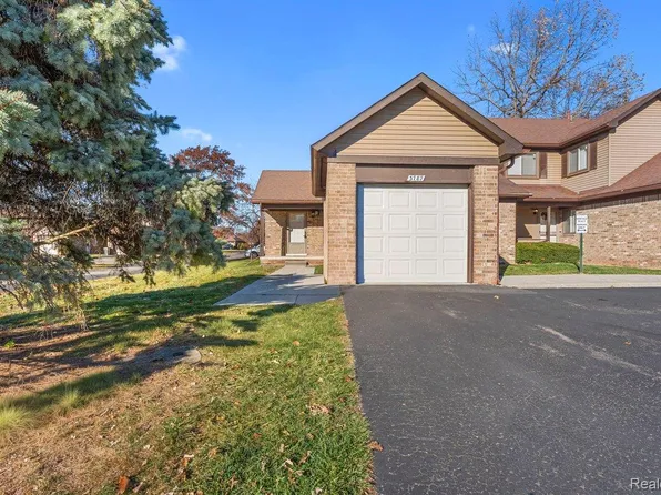 3787 Heritage Pkwy, Dearborn, MI 48124