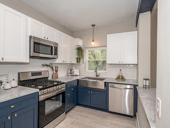 3rd image of 707 Mount Hope Ave