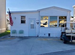 979 Nettles Blvd, Jensen Beach, FL 34957