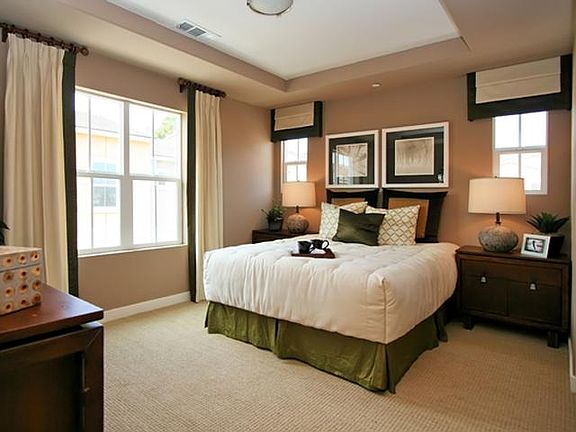 4th image of 6410 College Grove Dr Unit 1