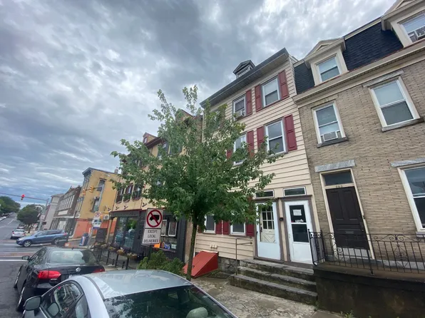 Remodeled one bedroom apartment, 706 Northampton St #2, Easton, PA 18042