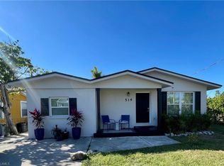 519 13th St N, Naples, FL 34102