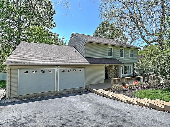 3rd image of 3313 Pine Timbers Dr