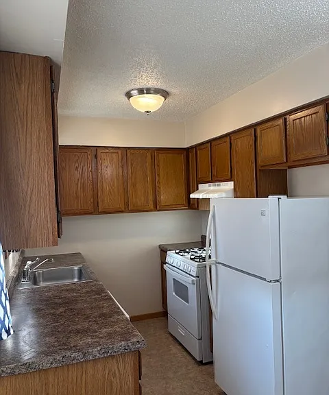 2365 University Ave — Photo 1