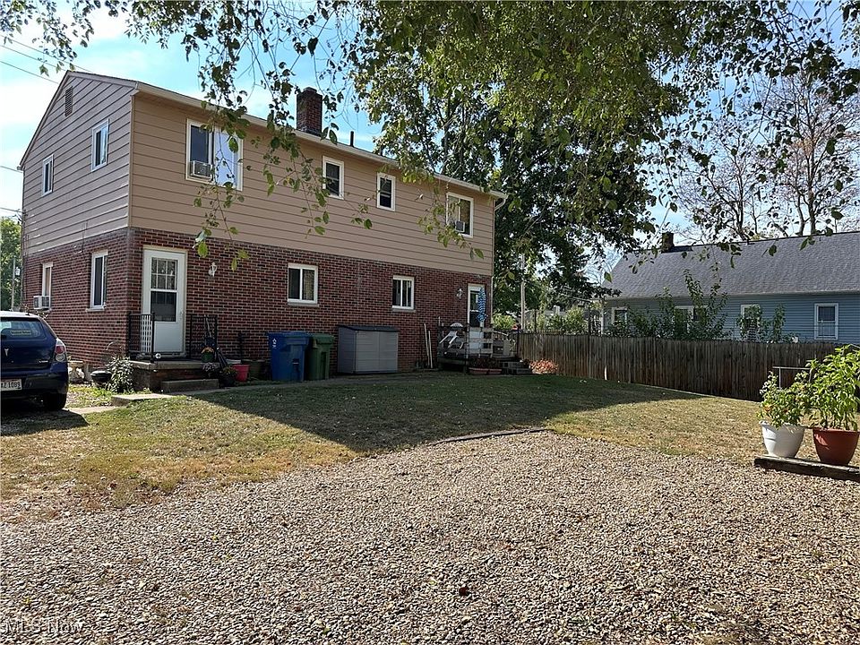 2nd image of 310 Norton St