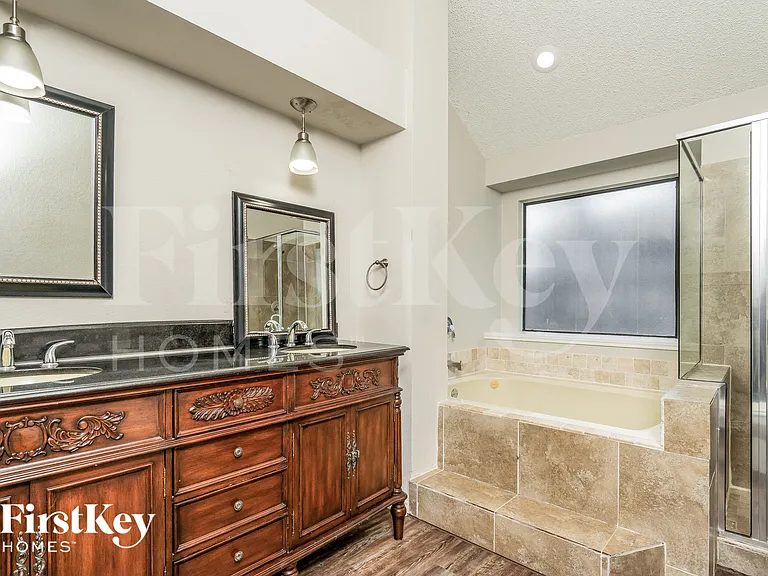 7921 Rice Dr — Photo 10