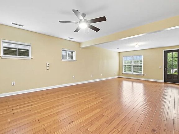 5th image of 1099 Paddock Park Cir