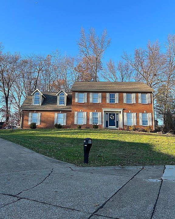 1st image of 10300 Hyde Park