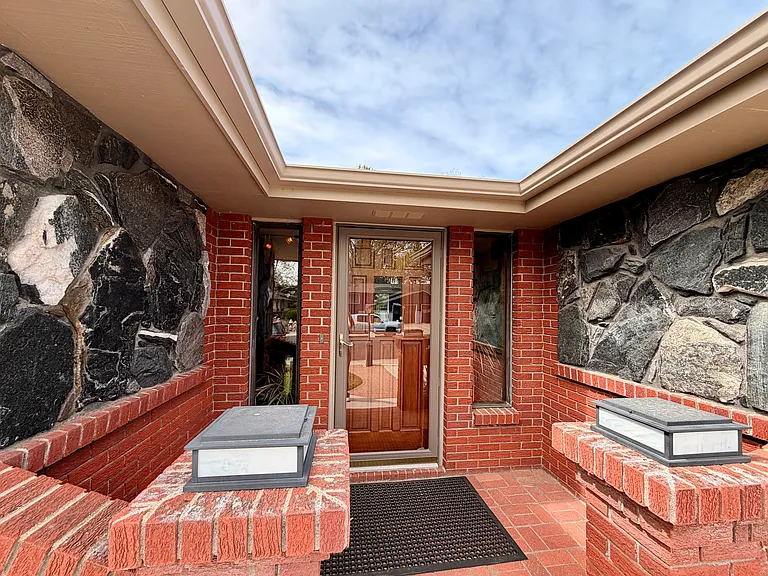 2225 Jewel St — Photo 49