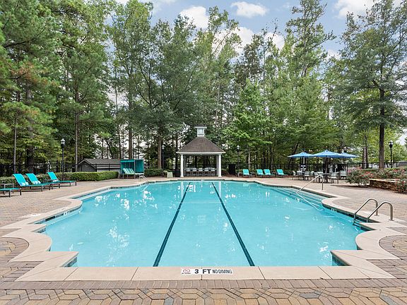 Huge Pool Area - Creekside Corners Apartments