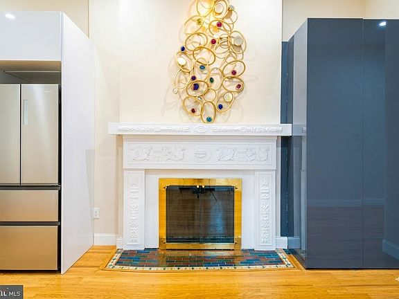 5th image of 333 S 21st St #1F