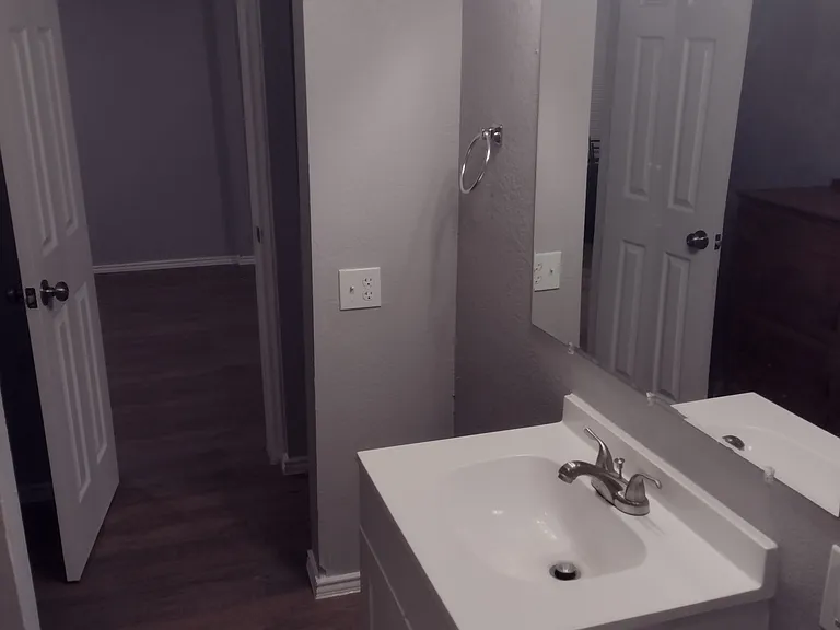 211 W Huff Ave #A — Photo 15