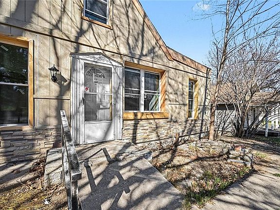 4th image of 1613 Clifford St