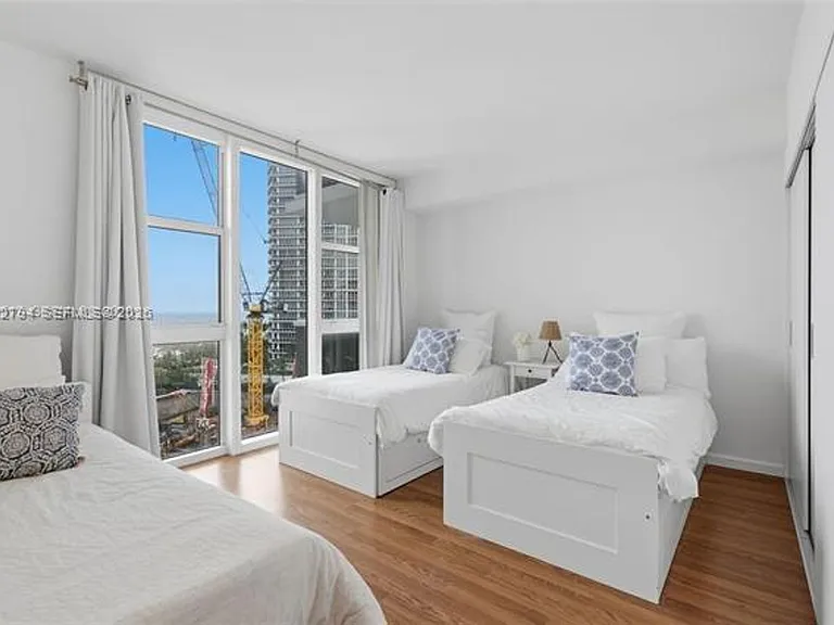 10275 Collins Avenue Cu #718 — Photo 23