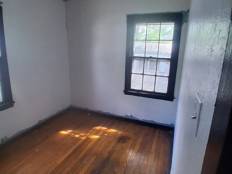 11 B Ln — Photo 14
