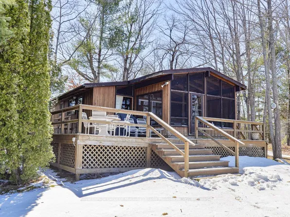 236 Pratts Rd, Georgian Bay, ON L0K 1S0